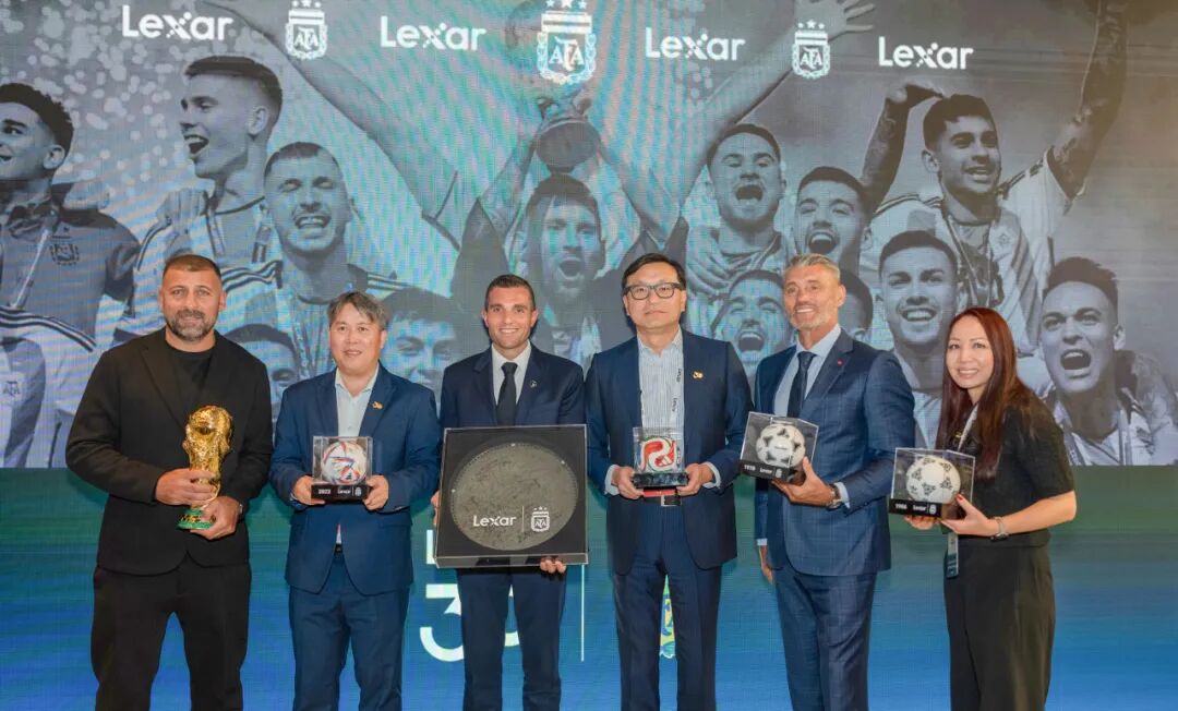 CES 2026：江波龙发布AI穿戴存储ePOP5x及全新存储矩阵